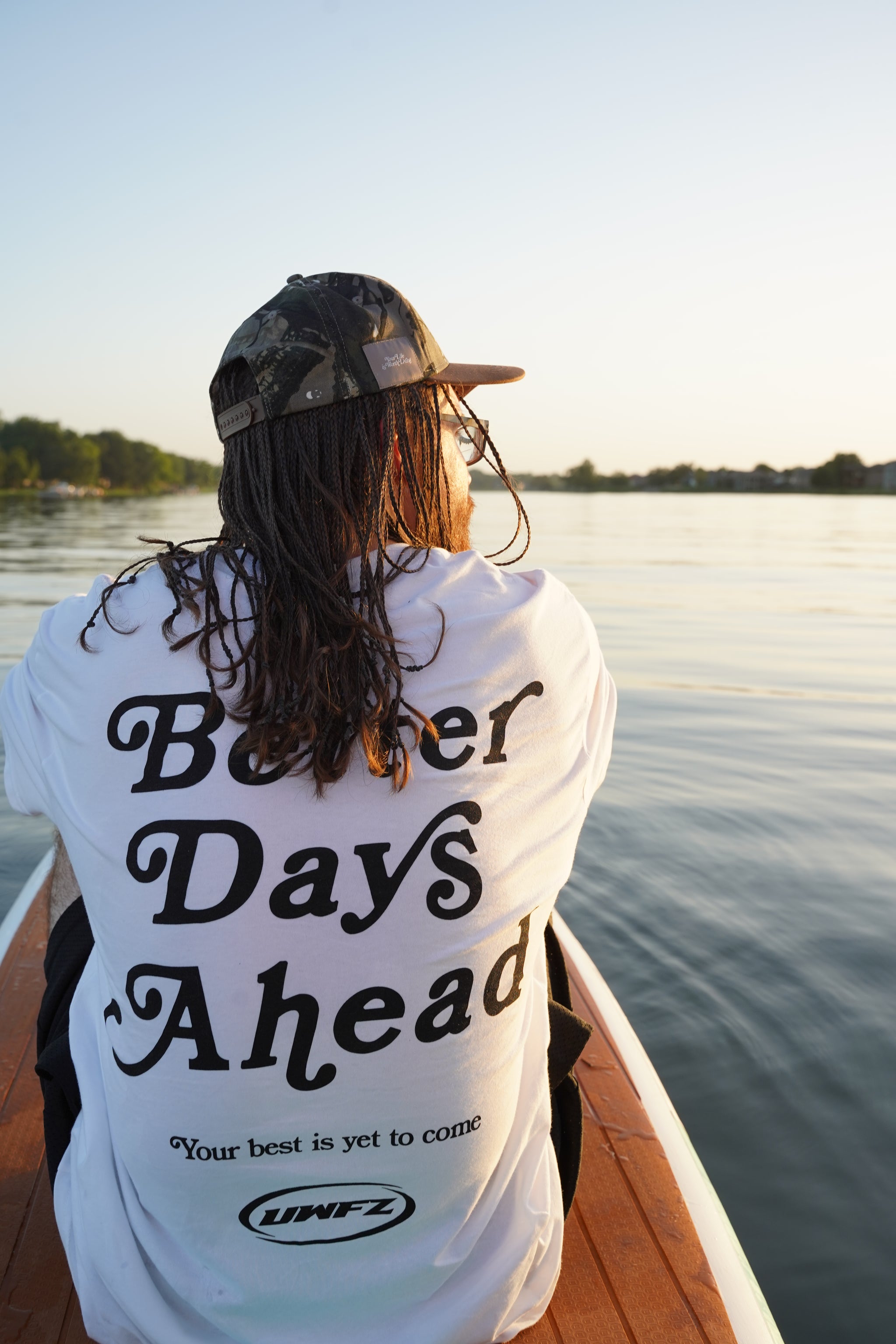 White + Black BETTER DAYS AHEAD Soft T-Shirt