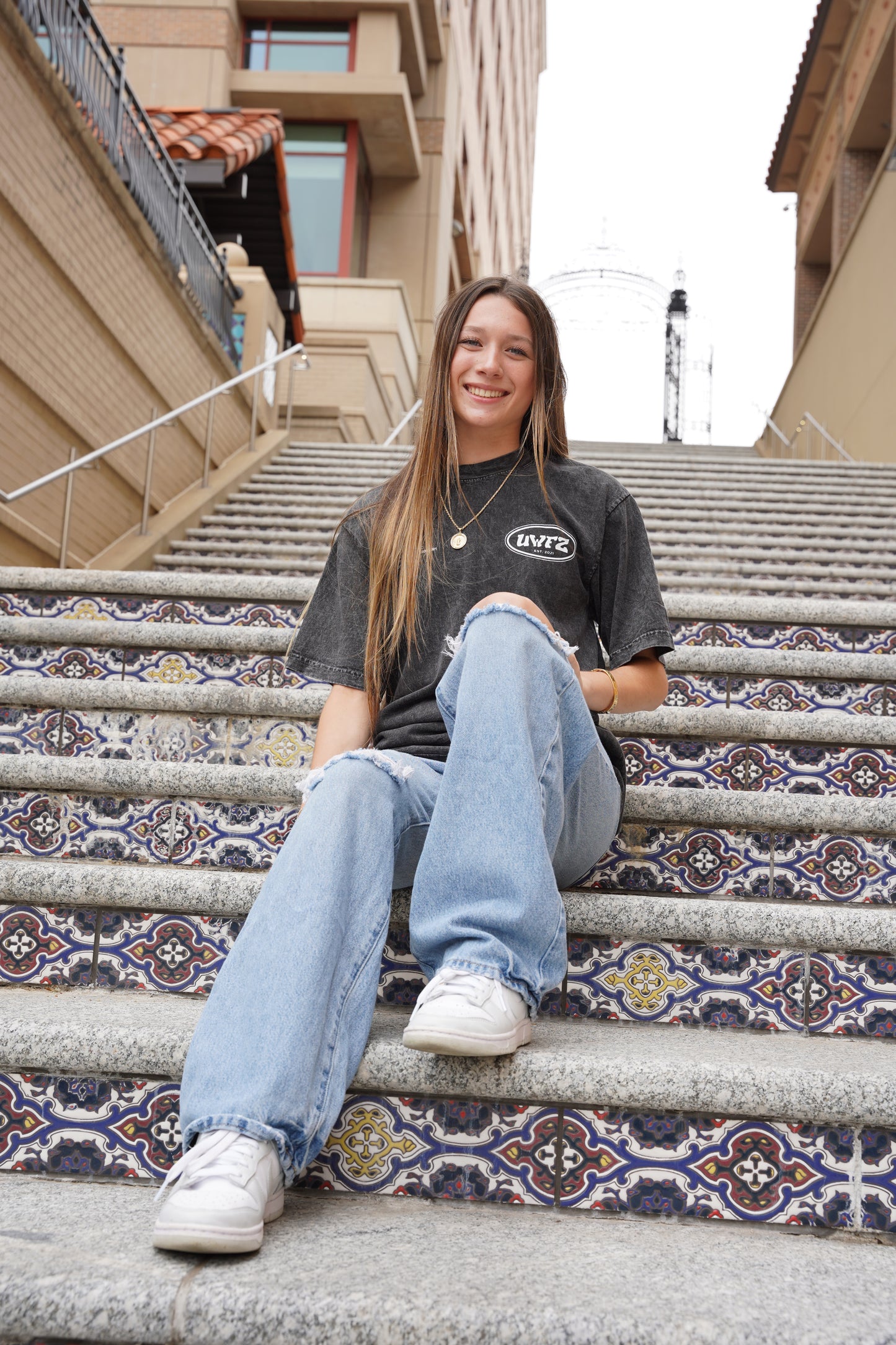 Black Mineral Washed "TU VIDA VALE LA PENA VIVIR" Heavy Weight T-Shirt