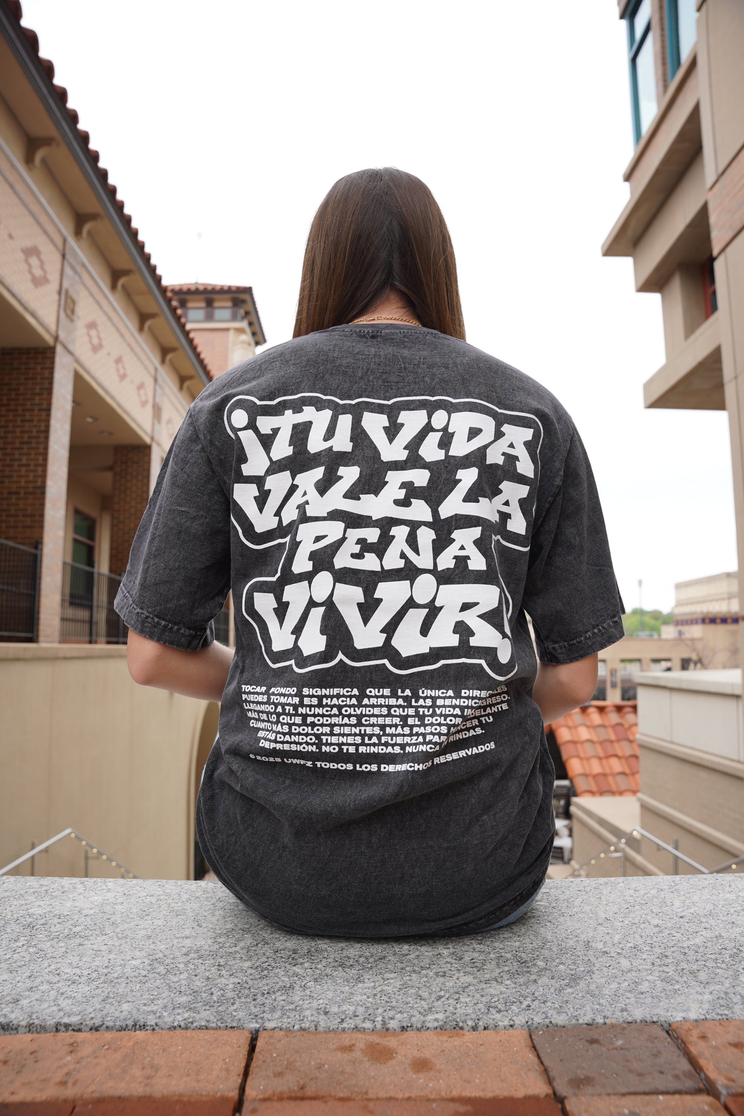 Black Mineral Washed "TU VIDA VALE LA PENA VIVIR" Heavy Weight T-Shirt